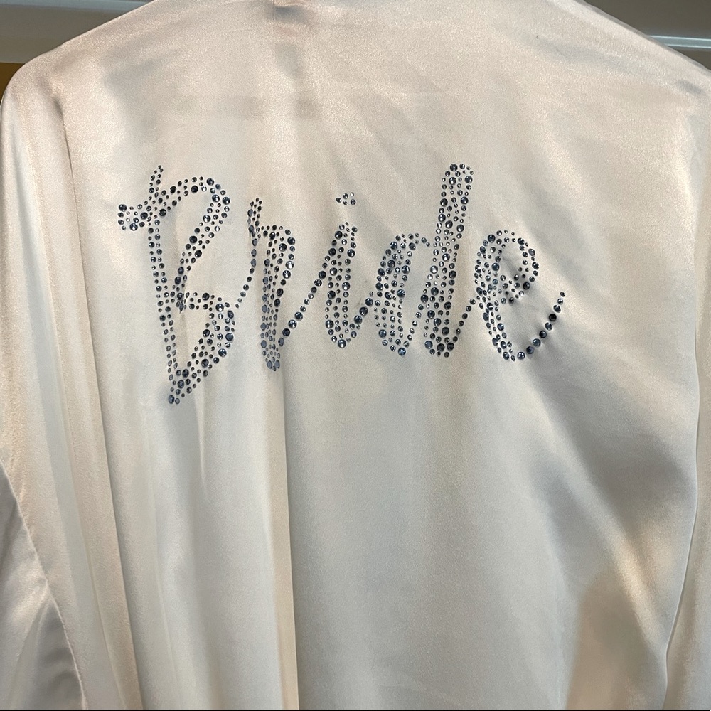 Victoria Secret bride bathro